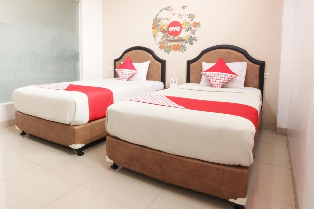 Oyo 173 Asoka Hotel Bandung Bagian luar foto